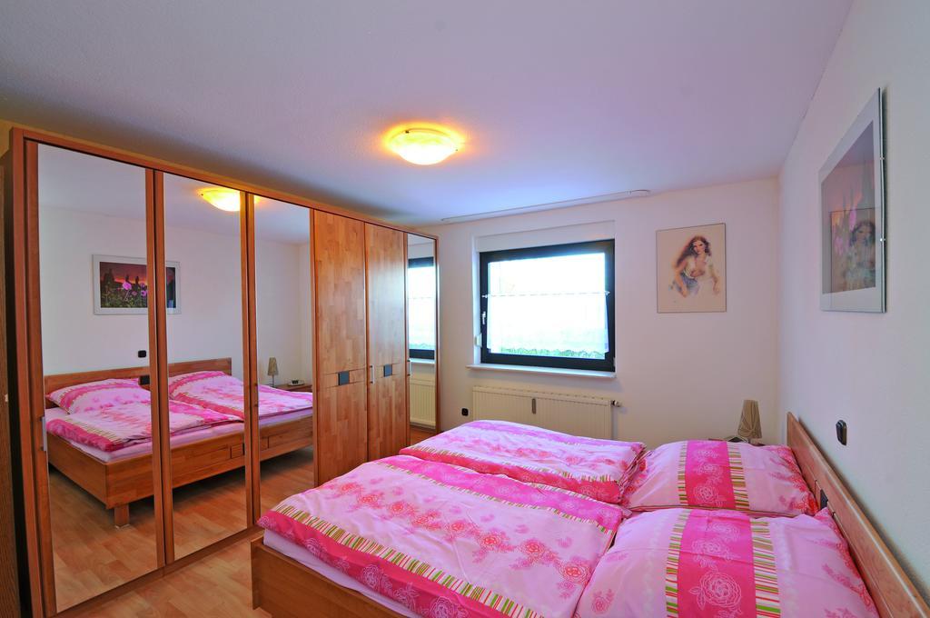 Ferienwohnung Heinen Schleiden Rum bild